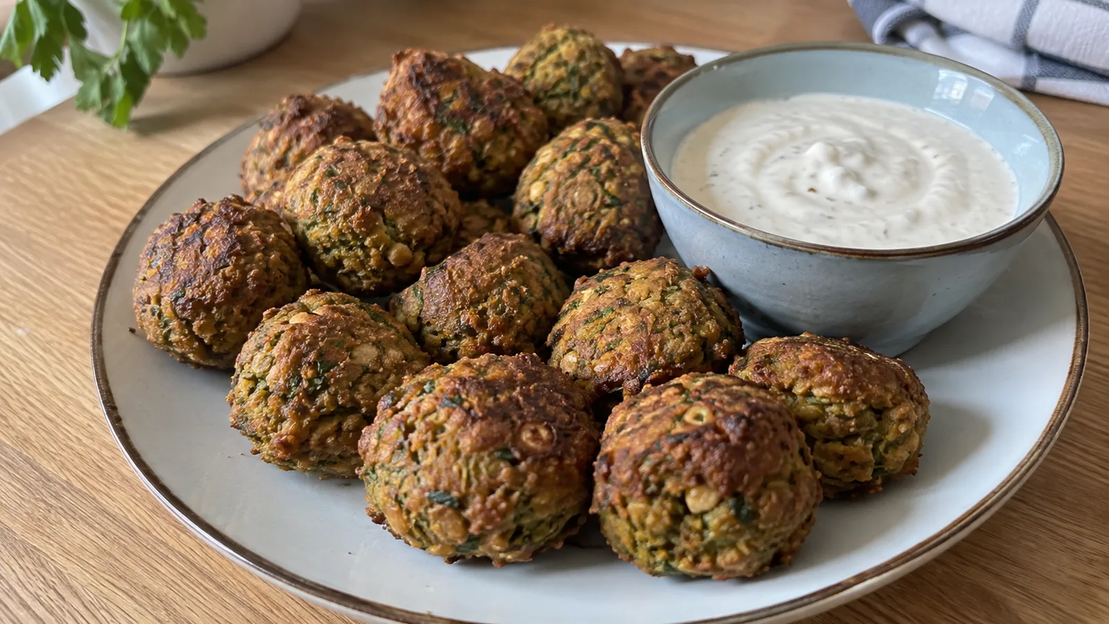 Domáci pečený falafel z cíceru