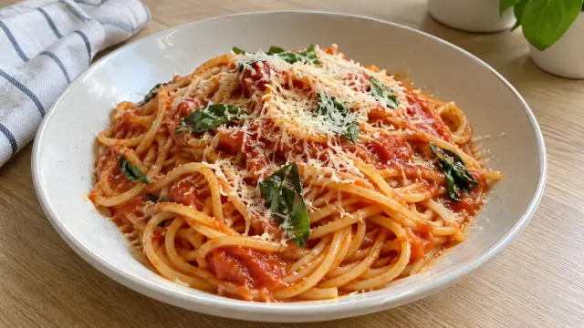 Špagety Pomodoro (Spaghetti al Pomodoro)