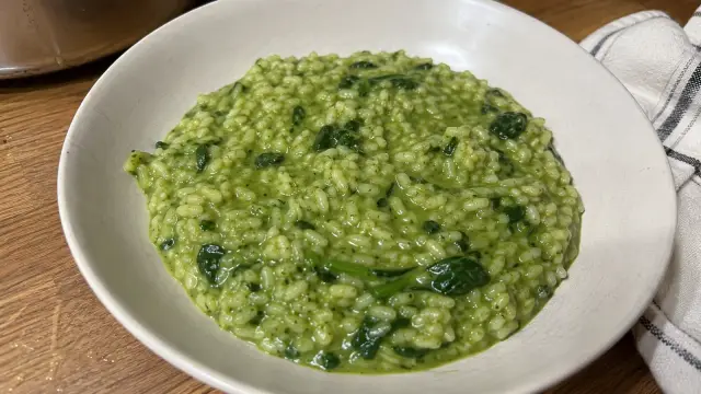 Krémové špenátové rizoto s parmezánom