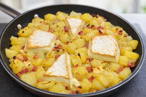 Zapekané zemiaky Tartiflette: Legendárna krémová pochúťka z Álp