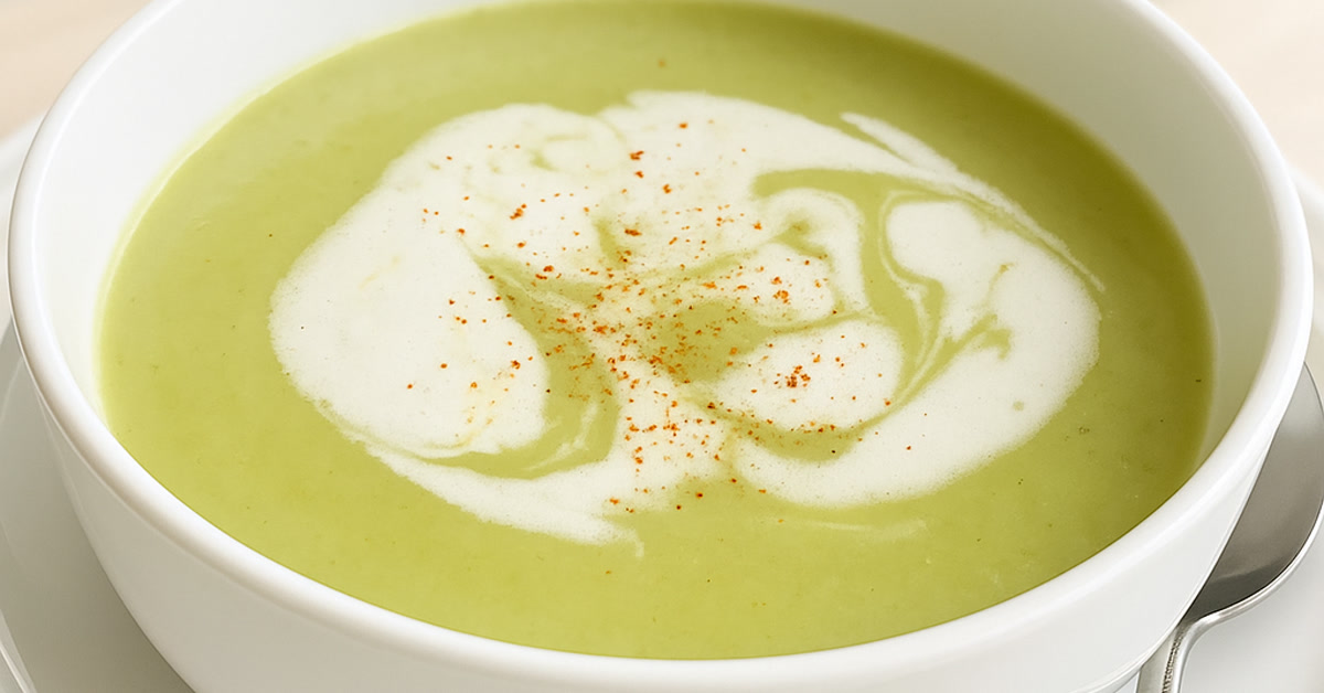 Krémová špargľová polievka: Jarná klasika do 40 minút